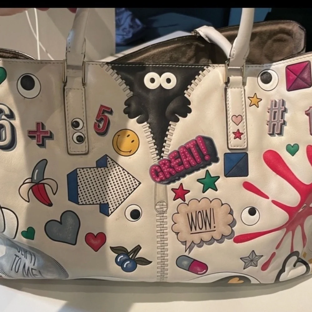 Anya Hindmarch all over sticker ebury ivory bag tote -CHICEST bag size large. - Picture 3 of 15